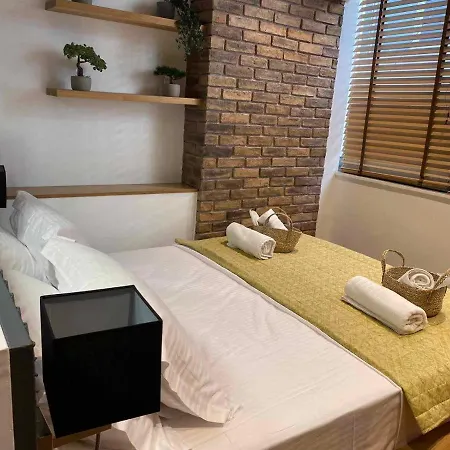 Apartman Ladadikathess *